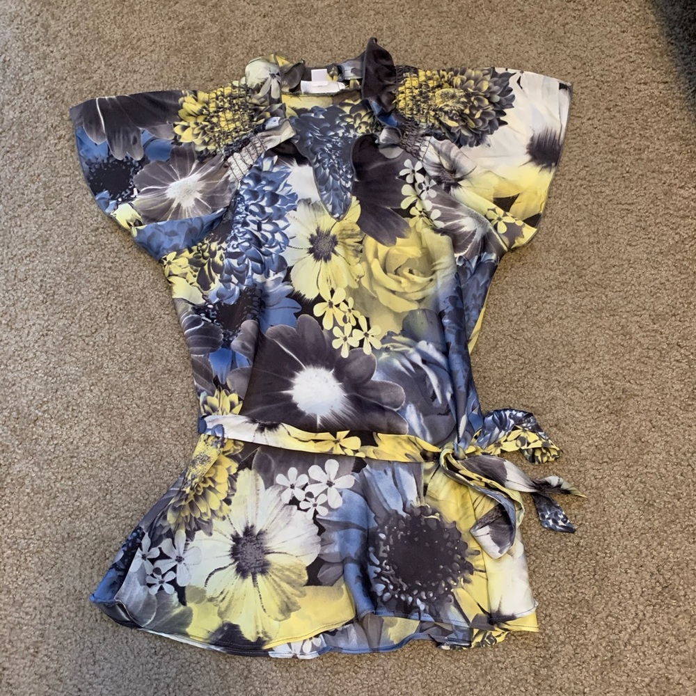 Passports flower top